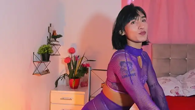 Snapshot of nahomi28_ chatting on November 15, 5:39 pm nahomi28 online show from November 15, 5:39 pm