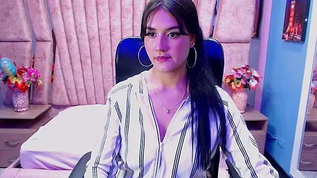 Charlotte Rosy online show from November 4, 8:56 pm