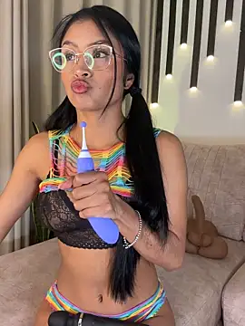 saragrey77 online show from November 26, 2:17 pm