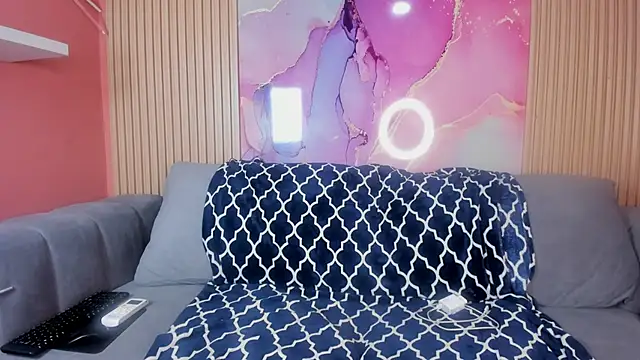 NhoanBrunette online show from November 18, 12:30 pm