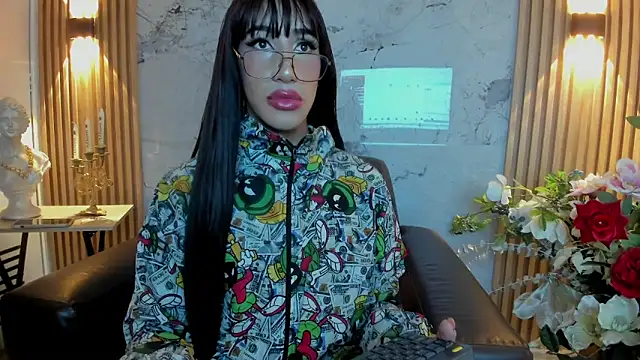 Snapshot of Nayla_Monroee chatting on October 29, 2:05 pm Nayla Monroee online show from October 29, 2:05 pm