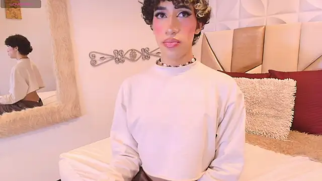 Nayla Monroee online show from January 11, 1:40 pm