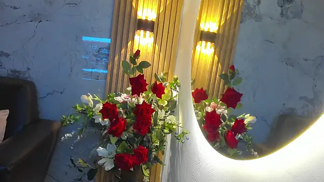 Nayla Monroee online show from November 5, 12:52 pm