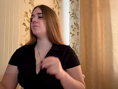 Snapshot of Hanna_777 chatting on November 15, 8:18 am Hanna 777 online show from November 15, 8:18 am