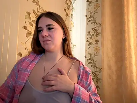 Snapshot of Hanna_777 chatting on November 10, 8:41 am Hanna 777 online show from November 10, 8:41 am