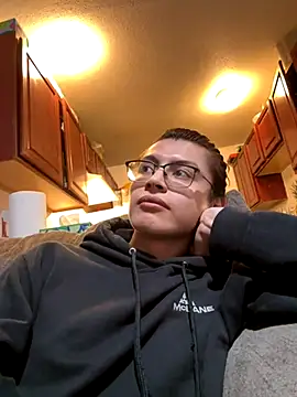 alexismar28 online show from October 27, 4:52 pm