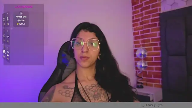 ghostwomaan online show from November 6, 12:09 pm