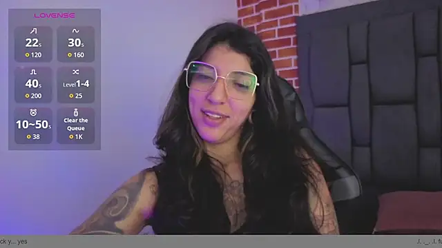 ghostwomaan online show from November 5, 1:25 pm