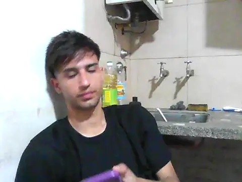 Snapshot of A_BigD chatting on November 16, 6:40 am A BigD online show from November 16, 6:40 am