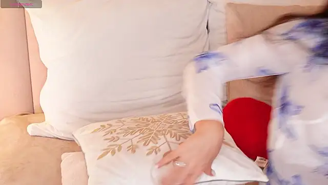 MissyFoxyy online show from March 11, 6:18 am