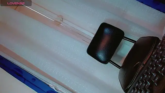 Snapshot of chairahot2 chatting on November 23, 3:44 pm chairahot2 online show from November 23, 3:44 pm