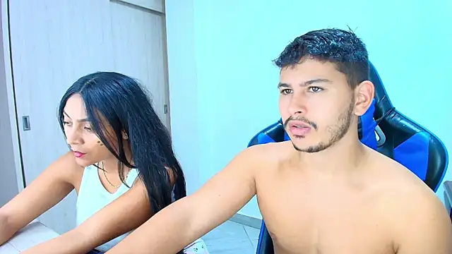 sophia and alex online show from October 29, 12:20 am