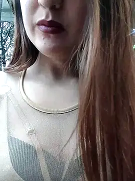 Snapshot of Alyah_1-2 chatting on October 30, 5:43 pm Alyah 1-2 online show from October 30, 5:43 pm