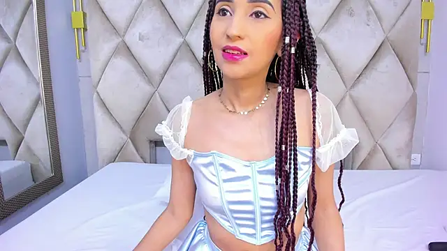 violett rabbit  online show from April 17, 8:11 pm