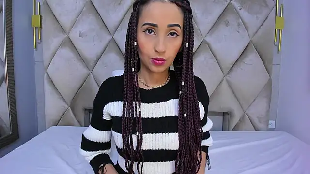 violett rabbit  online show from March 19, 8:20 pm