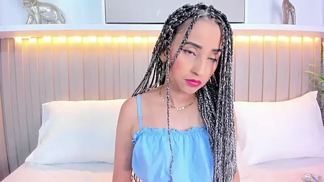 violett rabbit  online show from November 7, 9:08 pm