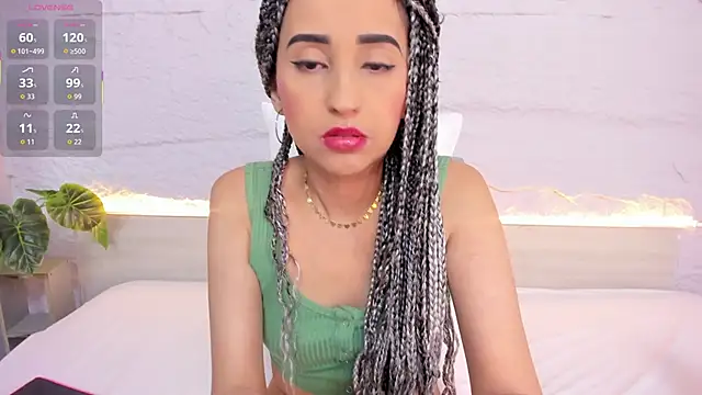 violett rabbit  online show from November 8, 12:31 pm