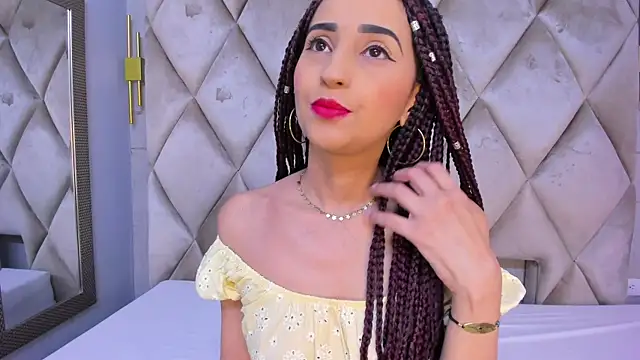 violett rabbit  online show from February 18, 8:05 pm