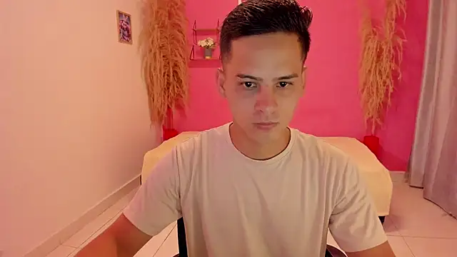 elmasmas01 online show from November 7, 12:53 pm