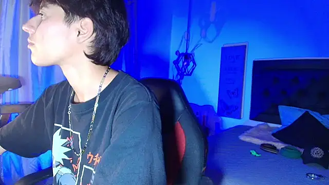 Ghost  Girl  online show from November 7, 3:44 am