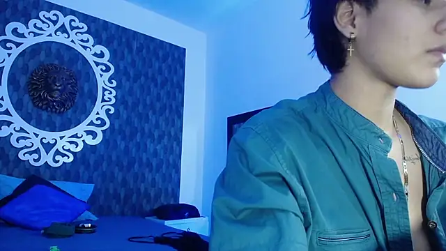 Ghost  Girl  online show from November 9, 4:05 am