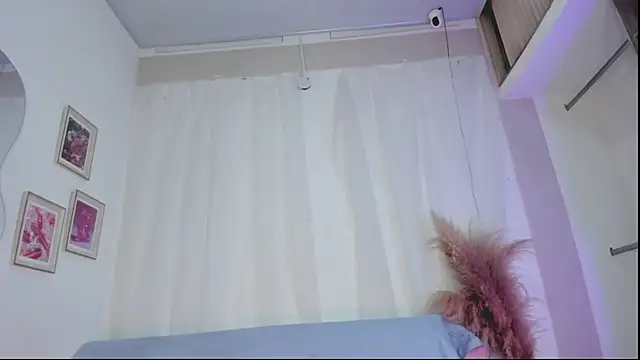 Sweetiee Aurora online show from November 27, 8:20 pm