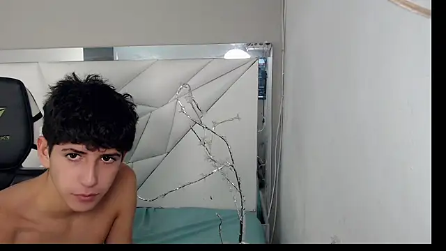 Cash G  online show from November 16, 8:24 pm