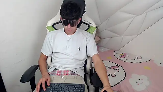 Cash G  online show from November 30, 8:31 pm