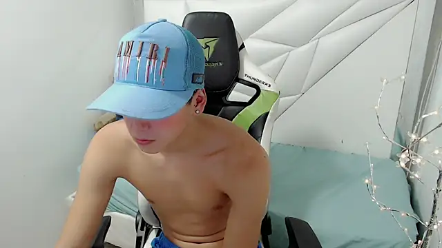 Cash G  online show from November 2, 8:25 pm