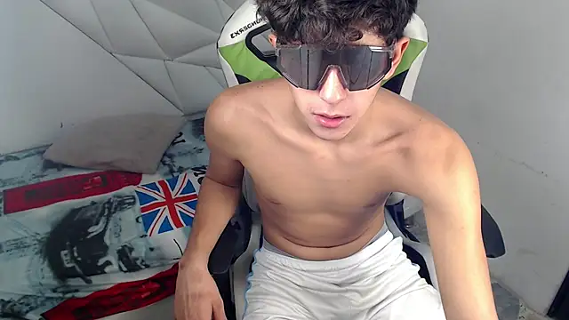 Cash G  online show from December 14, 9:31 pm