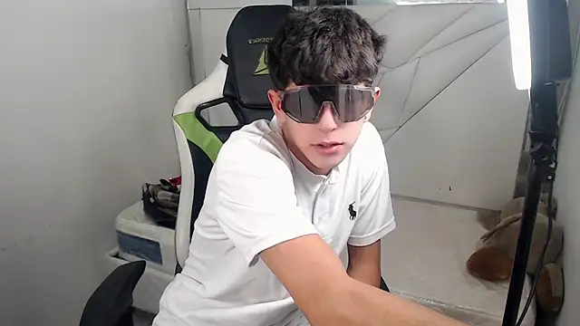 Cash G  online show from November 25, 9:04 pm