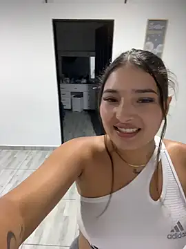 Snapshot of Hot2gether69 chatting on November 6, 2:15 am Hot2gether69 online show from November 6, 2:15 am