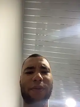 Snapshot of Hot2gether69 chatting on November 11, 3:07 pm Hot2gether69 online show from November 11, 3:07 pm