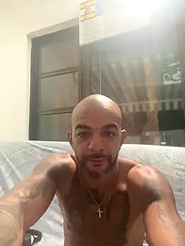 latino2211 online show from October 27, 11:27 pm