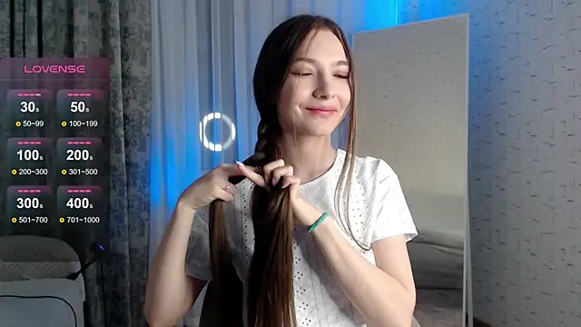 Snapshot of miragge_ chatting on December 15, 9:31 pm miragge online show from December 15, 9:31 pm