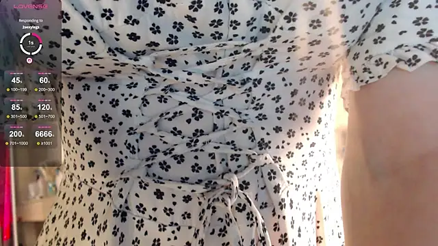 Snapshot of miragge_ chatting on November 1, 12:39 am miragge online show from November 1, 12:39 am