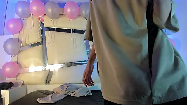 Snapshot of Genesis_ask chatting on November 4, 3:10 am Genesis ask online show from November 4, 3:10 am