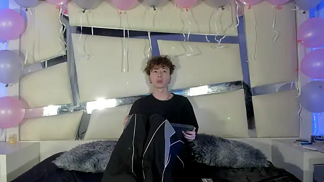 Snapshot of Genesis_ask chatting on November 3, 2:06 am Genesis ask online show from November 3, 2:06 am