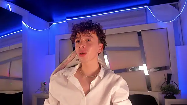 Snapshot of Genesis_ask chatting on November 27, 2:56 am Genesis ask online show from November 27, 2:56 am