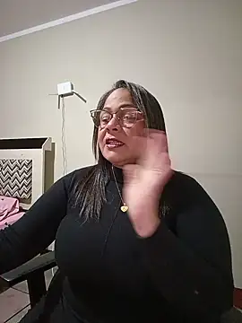 Snapshot of Angie_milf50 chatting on June 5, 12:59 am Angie milf50 online show from June 5, 12:59 am