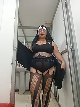 Snapshot of Angie_milf50 chatting on June 27, 6:52 am Angie milf50 online show from June 27, 6:52 am
