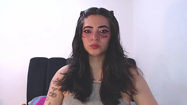 Snapshot of Annagoth_ chatting on June 30, 10:54 pm Annagoth online show from June 30, 10:54 pm