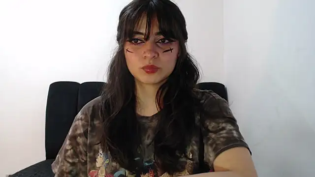 Snapshot of Annagoth_ chatting on June 17, 1:38 am Annagoth online show from June 17, 1:38 am