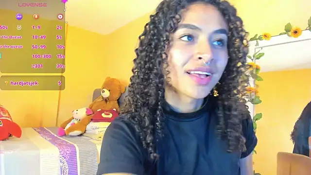 Snapshot of Keniia_rizz chatting on June 8, 7:14 pm Keniia rizz online show from June 8, 7:14 pm