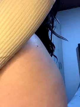 Snapshot of Im_Saraaaa chatting on November 5, 6:33 pm Im Saraaaa online show from November 5, 6:33 pm