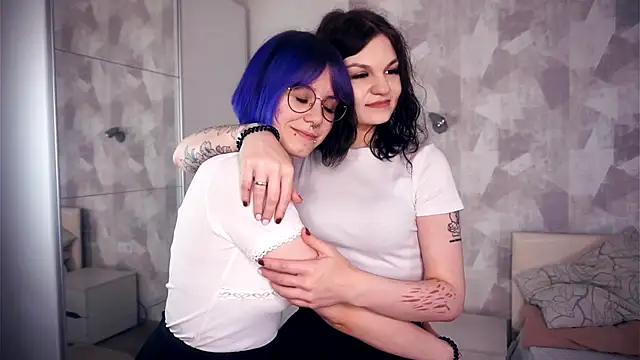 KellePourier online show from November 20, 7:03 pm