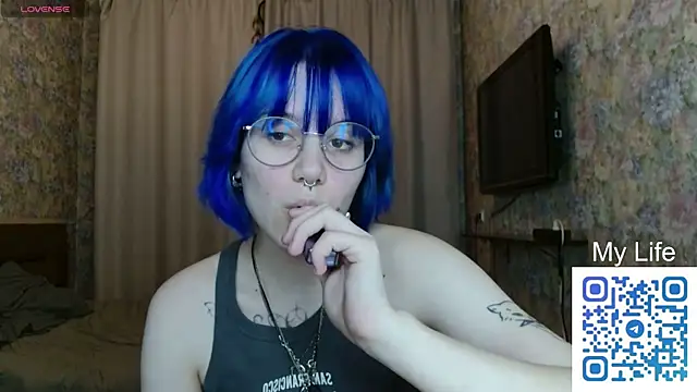 KellePourier online show from March 19, 6:41 pm