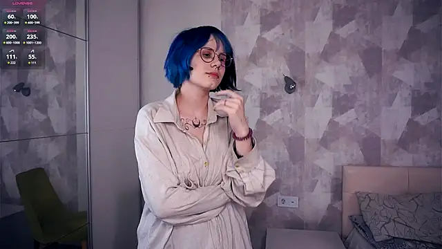 KellePourier online show from November 9, 6:45 pm