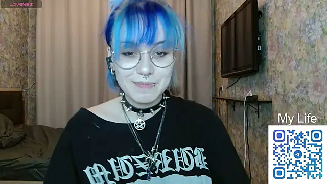 KellePourier online show from March 27, 5:03 pm