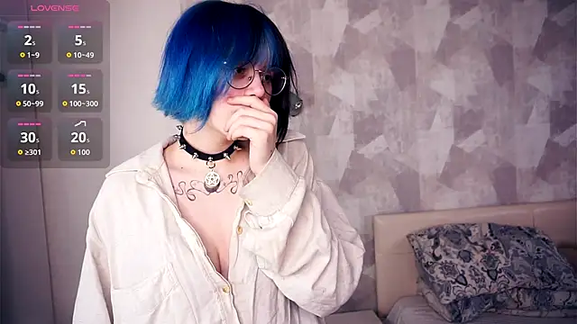 KellePourier online show from November 12, 6:23 pm